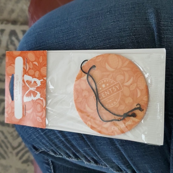 Scentsy Scent Circle Chili Mango - Picture 1 of 3